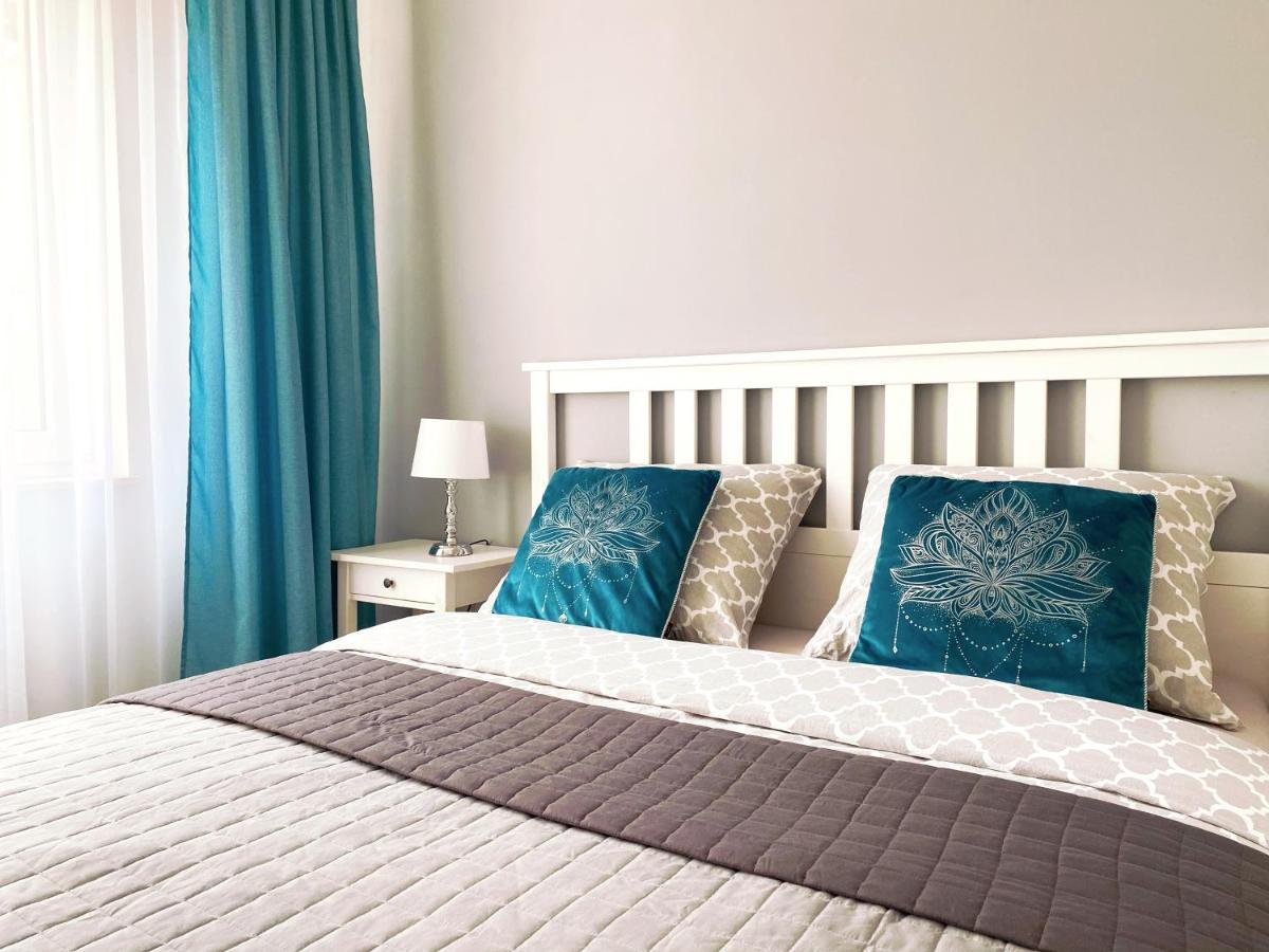 Apartament Na Tęczowej *